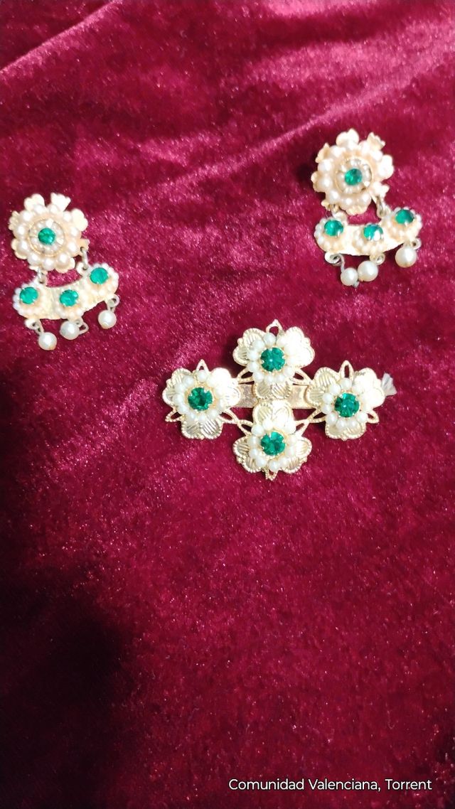 Antiguo aderezo virgen o Nancy fallera. O para niñ