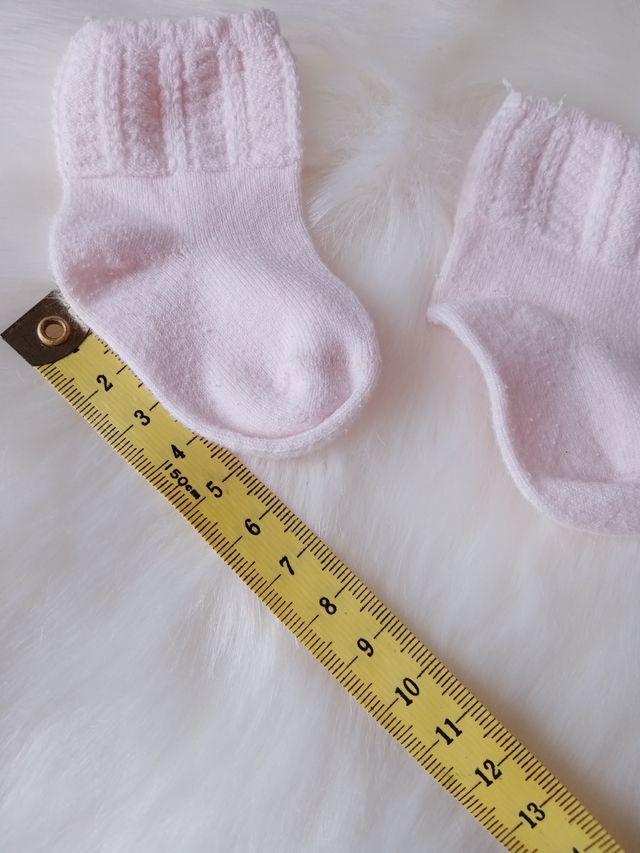 Calcetines y una diadema de "H&M"