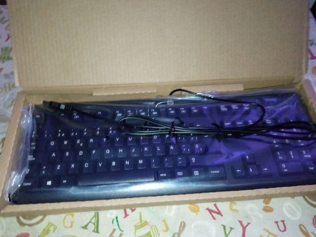 Teclado HP nuevo semi mecánico 