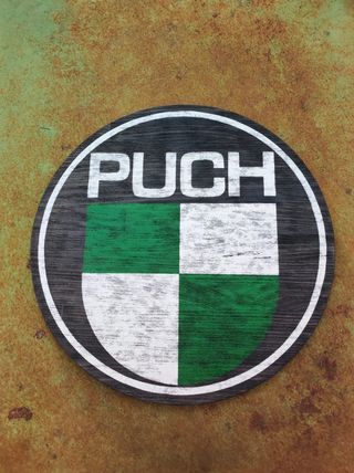 Cartel Logo Puch en madera