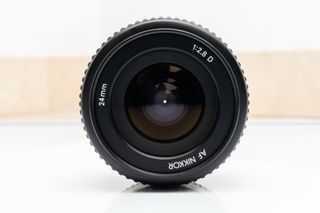 AF Nikkor 24mm F2.8