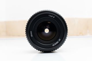 AF Nikkor 24mm F2.8