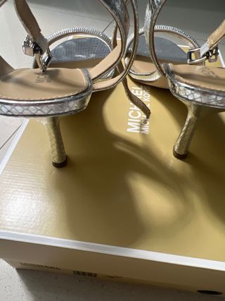 Sandalias de tacon Michael Kors