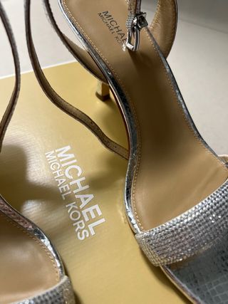 Sandalias de tacon Michael Kors