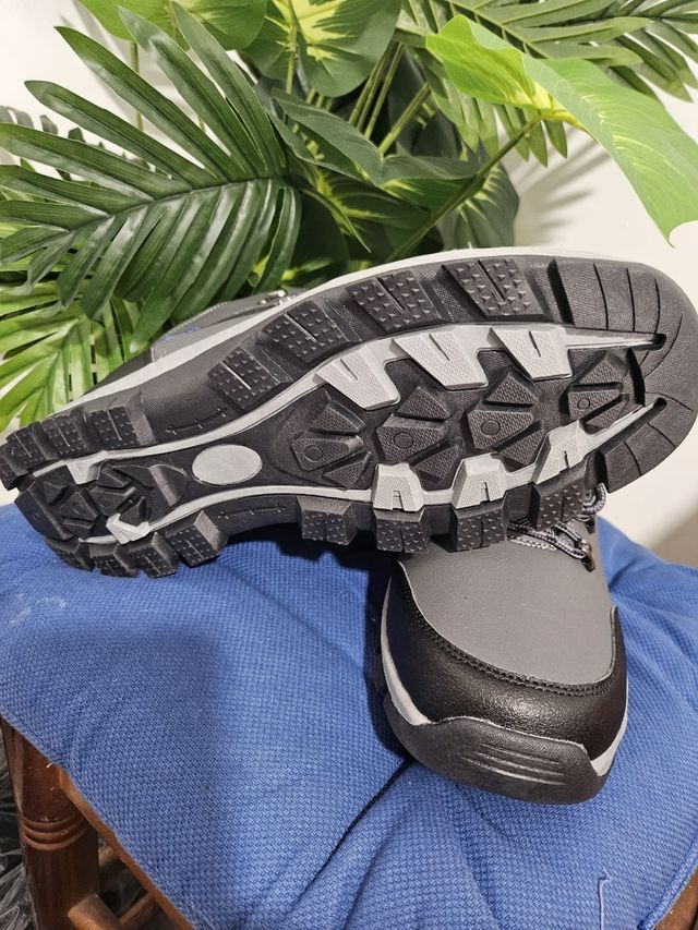 Botas de invierno. Talla 41. NUEVAS