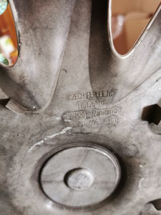 (15)Tapacubos BMW 16" originales