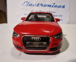 Audio A1 Burago escala 1*43