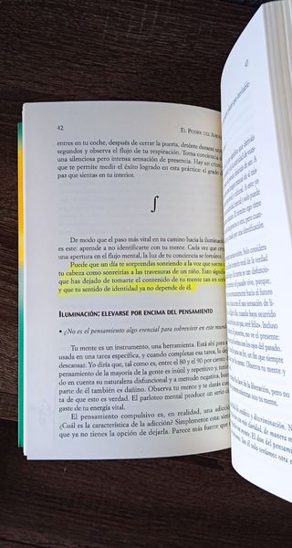 El poder del ahora: Una guía para la iluminación espiritual