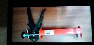 Pistola prof.le per tasselli chimico