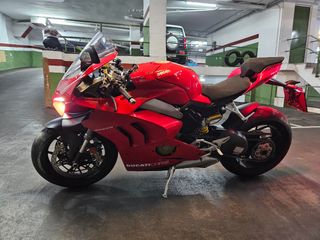 Ducati panigale v4