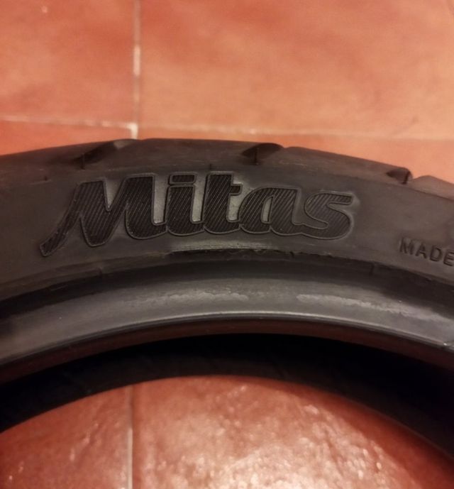 NEUMATICO 130/60 R13