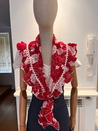 Picos y mantoncillos de flamenca