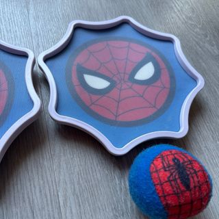 Set para lanzar y atrapar pelotas SpiderMan