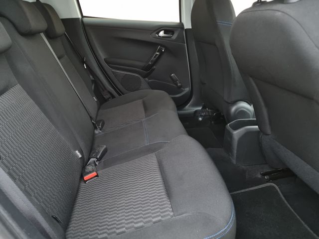 PEUGEOT 208 ACTIVE BlueHDi