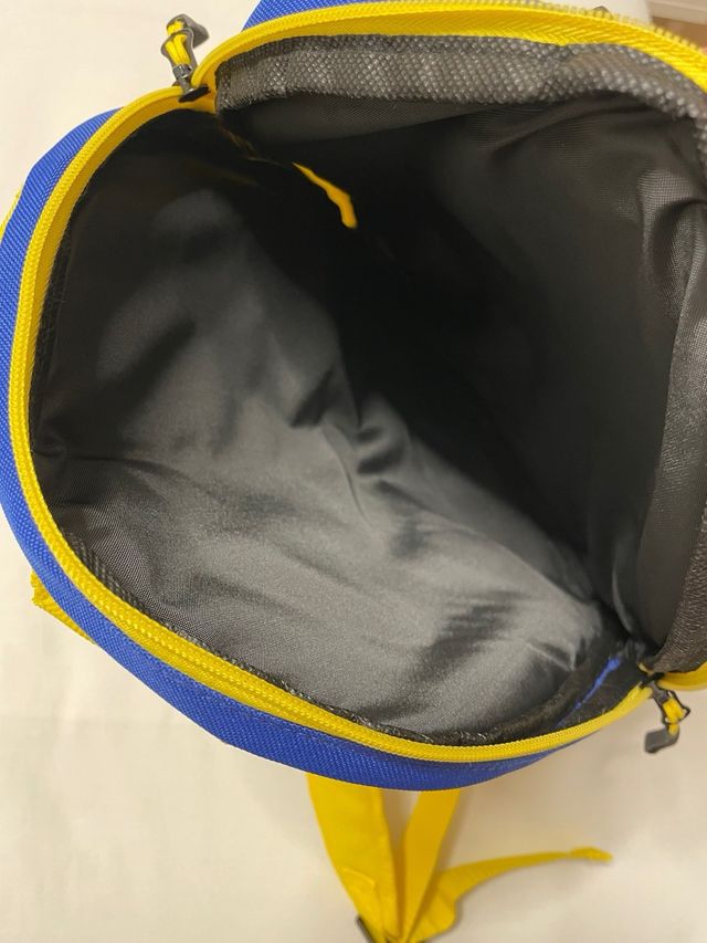 Mochila wilson tenis minions 3.0 junior