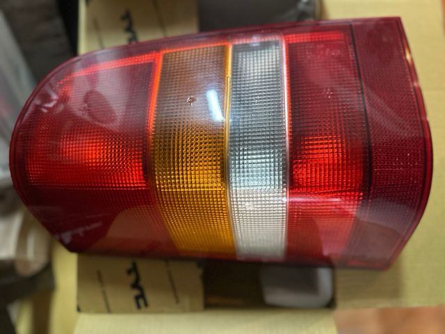 Pilotos traseros Mercedes Vito