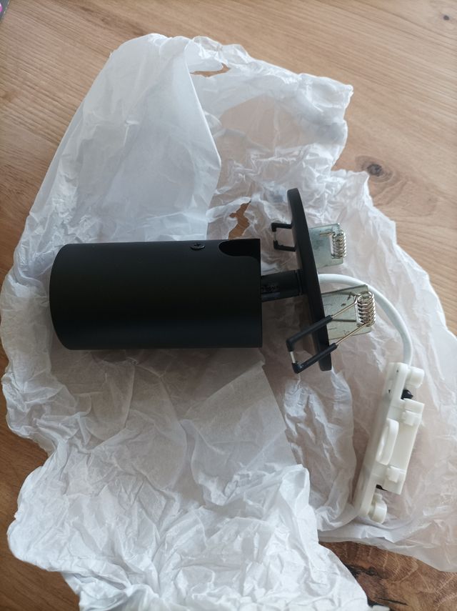 Lampara negra de techo inspire