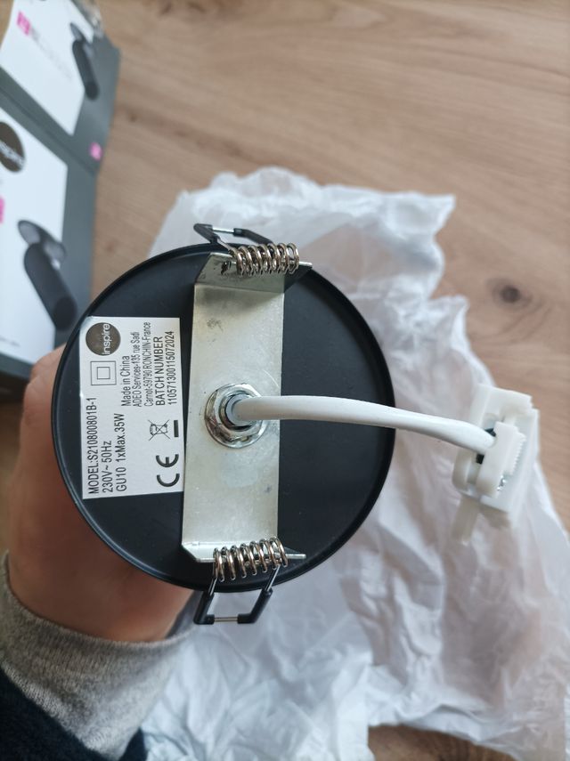 Lampara negra de techo inspire