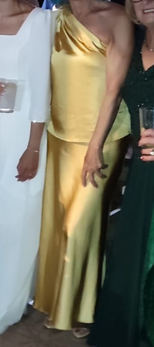 Conjunto boda Hoss Intropia amarillo