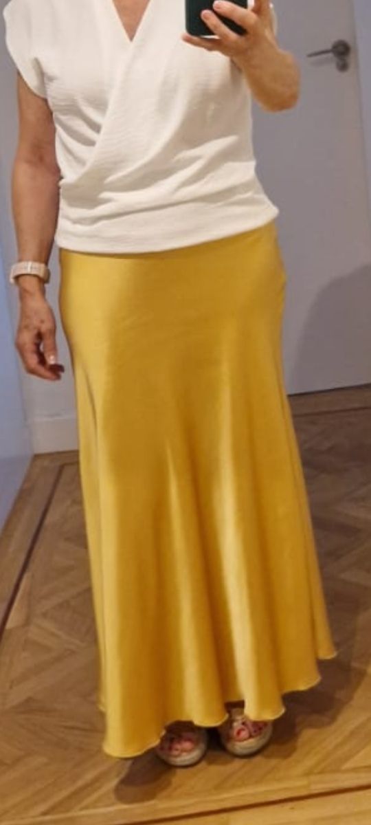 Conjunto boda Hoss Intropia amarillo