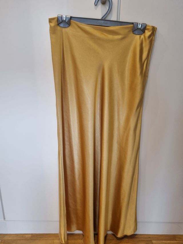 Conjunto boda Hoss Intropia amarillo