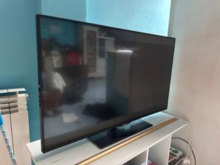 TELEVISION PHILIPS 25”