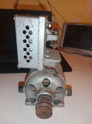 Motor máquina coser  125Voltios