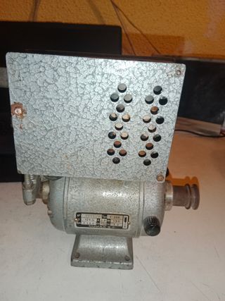 Motor máquina coser  125Voltios