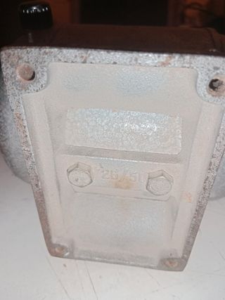 Motor máquina coser  125Voltios