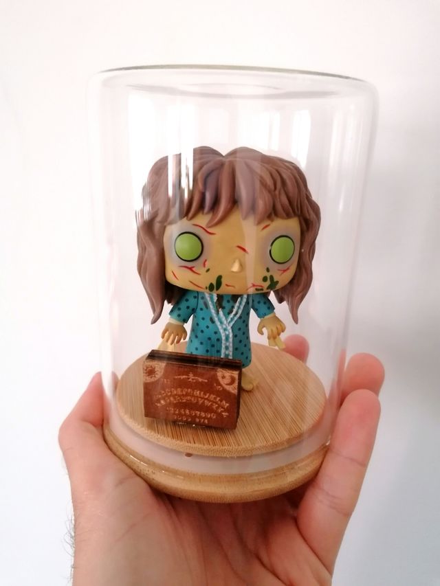 Funko Regan Expositor