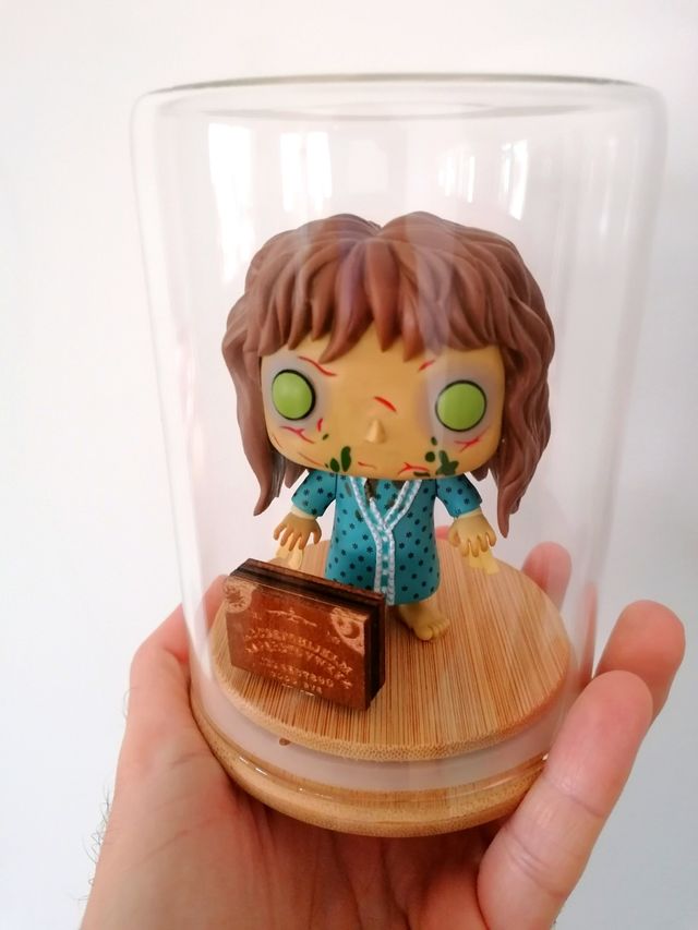 Funko Regan Expositor