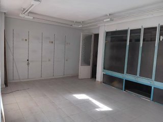Se vende local en calle Hospicio