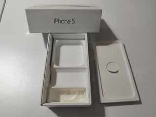 Caja iPhone 5 vacía