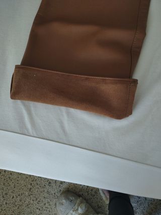 Pantalones de cuero de mujer