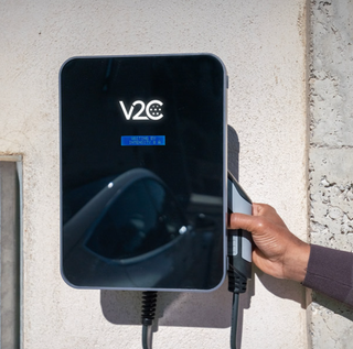 INSTALACIÓN DE CARGADOR ELECTRICO V2C