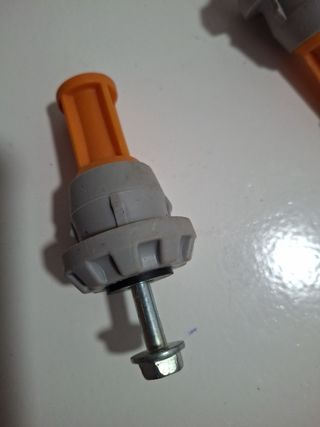 Perno para transporte de lavadoras