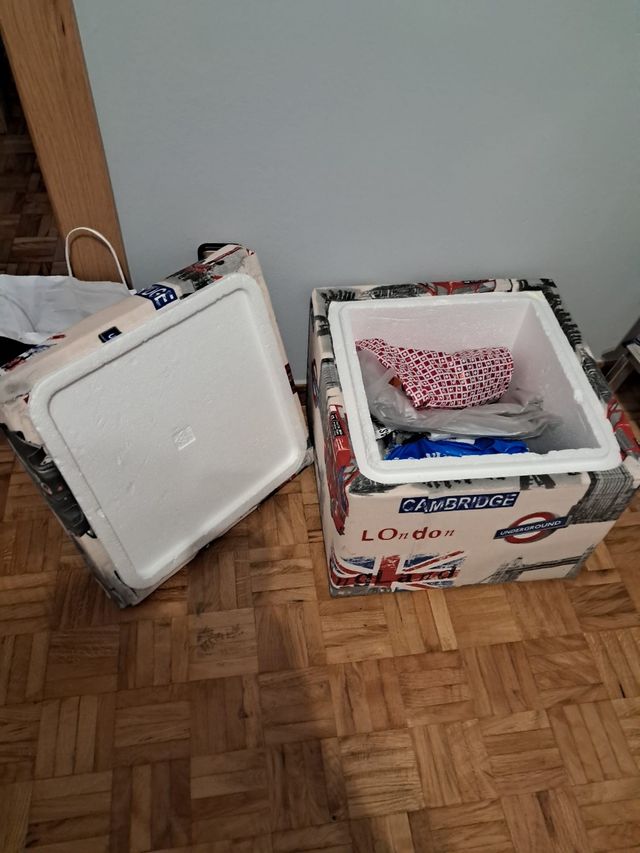 Puff cuadrado con estampado London