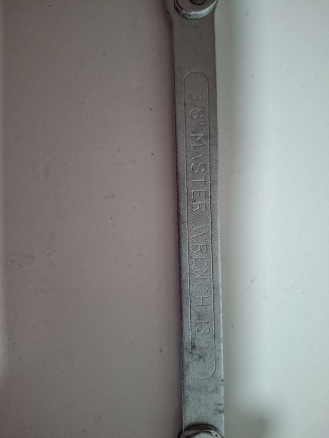 Llave  ajustable articulada 