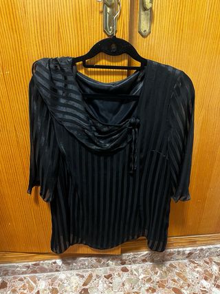 Blusa negra