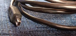Cabo firewire