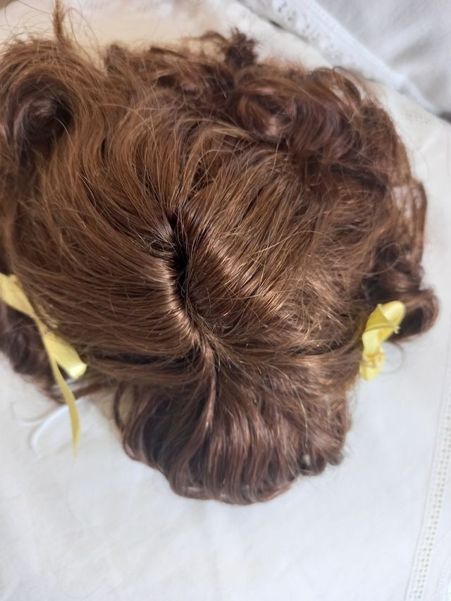 Peluca muñeca antigua