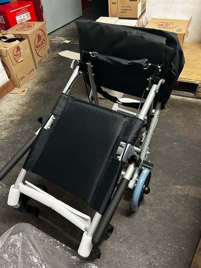 Silla plegable de traslado personas 120 kilos