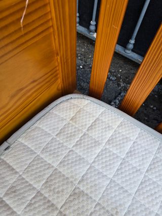 Cuna de madera maciza