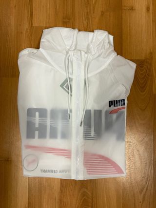 Chaqueta ligera de moda Puma 