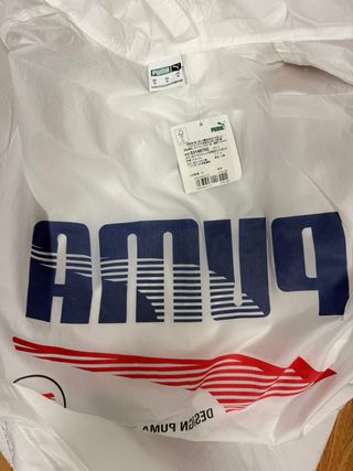 Chaqueta ligera de moda Puma 
