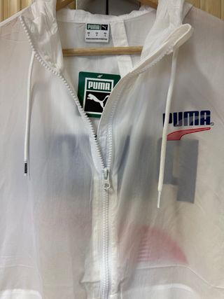 Chaqueta ligera de moda Puma 