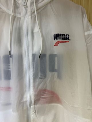 Chaqueta ligera de moda Puma cortavientos