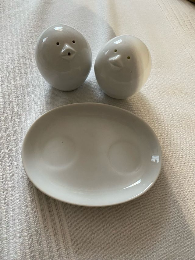 Set pepe e sale in porcellana bianca