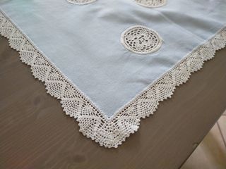 Centro tavola quadrato con uncinetto