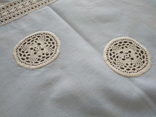 Centro tavola quadrato con uncinetto